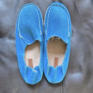 Olukai Nohea Blue Perforated Shoes Slippers Size 7.5 new-without box,never worn